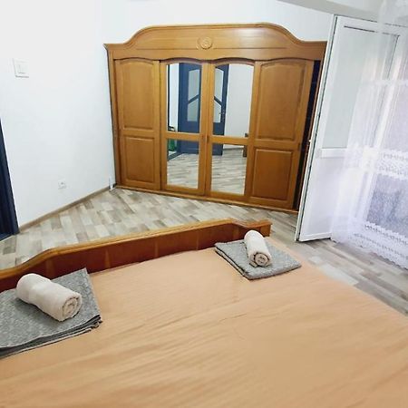 Apartament Radoi Lejlighed Drobeta Turnu Severin Eksteriør billede